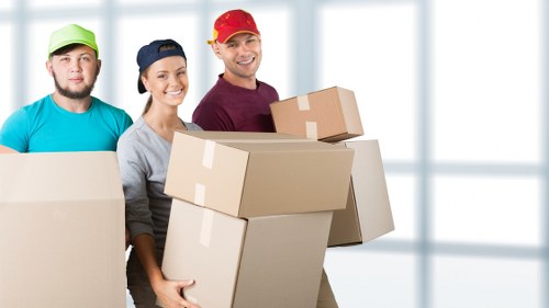 Apartment moving support in Sands End with careful handling